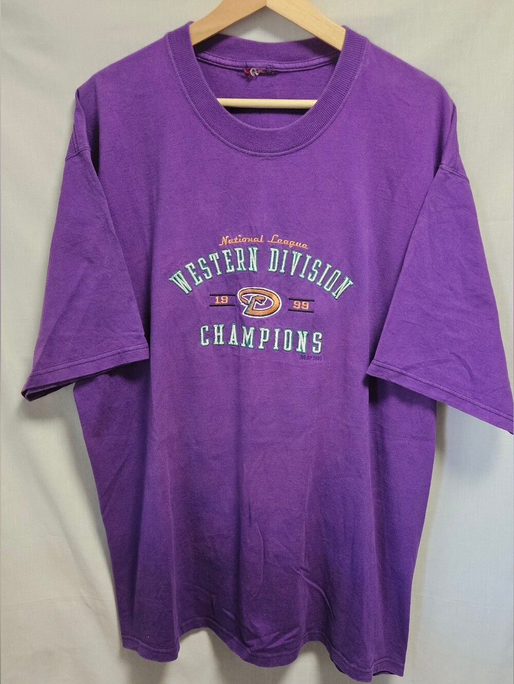Purple 1999 Arizina Diamondbacks Western Division Champions Graphic T sz XL